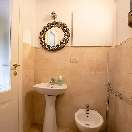 Caste Style Near Cinque Terre * ריקו דל גולפו די ספאציה