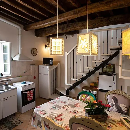 Caste Style Near Cinque Terre Ferienhaus