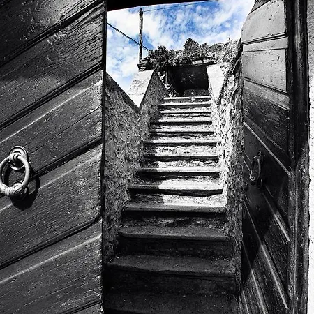 Caste Style Near Cinque Terre