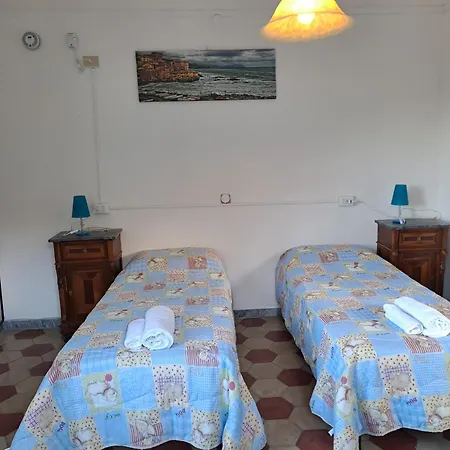 Caste Style Near Cinque Terre Riccο del Golfo di Spezia