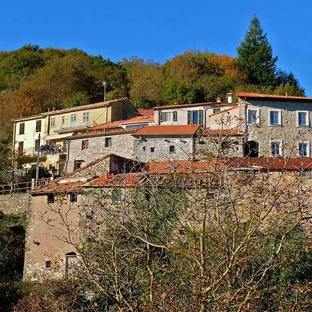 Ferienhaus Caste Style Near Cinque Terre