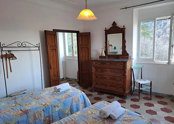 Caste Style Near Cinque Terre Riccο del Golfo di Spezia