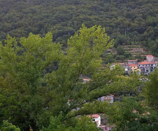 Caste Style Near Cinque Terre *